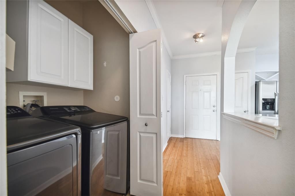 Active With Contract: $1,995 (1 beds, 1 baths, 654 Square Feet)