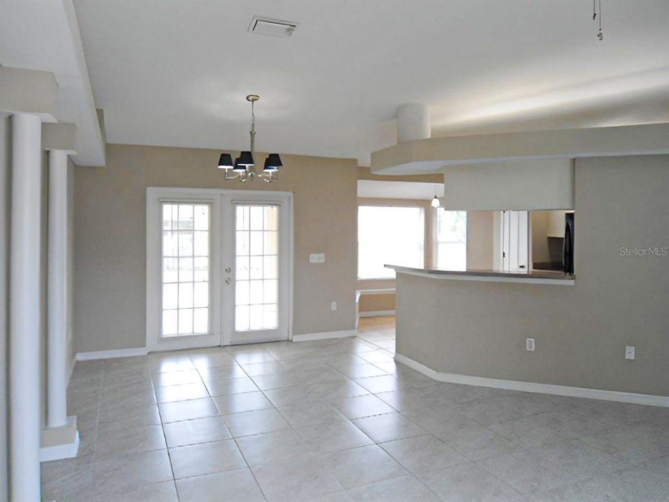 For Sale: $284,900 (3 beds, 2 baths, 1420 Square Feet)