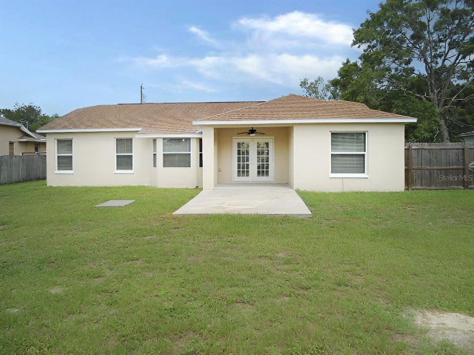 For Sale: $284,900 (3 beds, 2 baths, 1420 Square Feet)