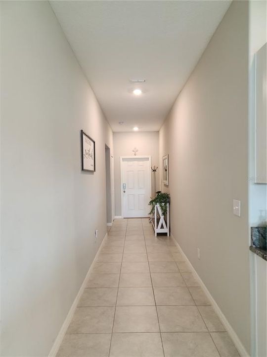 Active With Contract: $345,000 (3 beds, 2 baths, 1561 Square Feet)