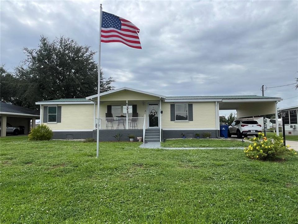 For Sale: $299,000 (3 beds, 2 baths, 1323 Square Feet)