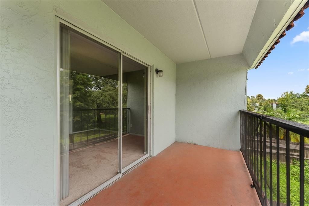 Active With Contract: $175,000 (2 beds, 1 baths, 1088 Square Feet)