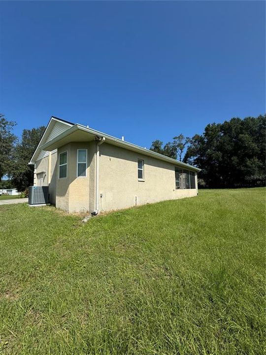 For Sale: $460,000 (3 beds, 2 baths, 2358 Square Feet)