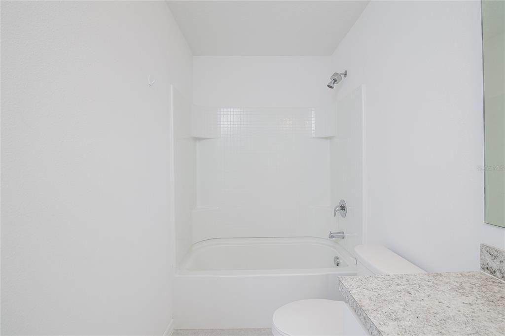 Active With Contract: $1,900 (3 beds, 2 baths, 1480 Square Feet)