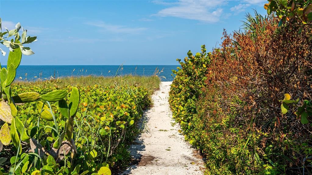 Deeded beach access pathway