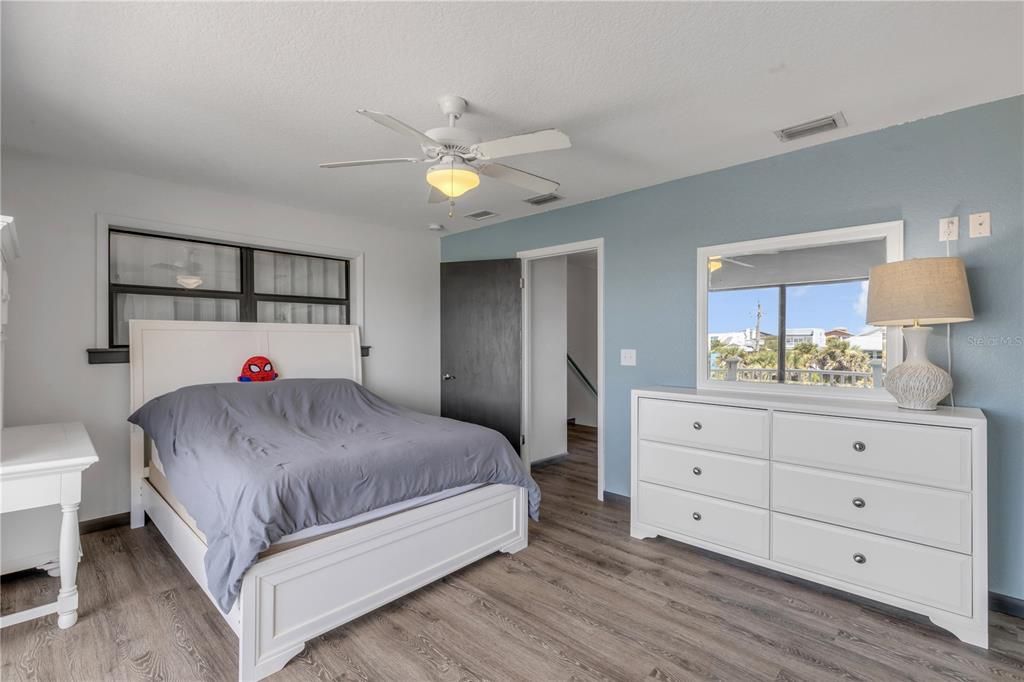 На продажу: $1,750,000 (0 спален, 0 ванн, 3888 Квадратных фут)