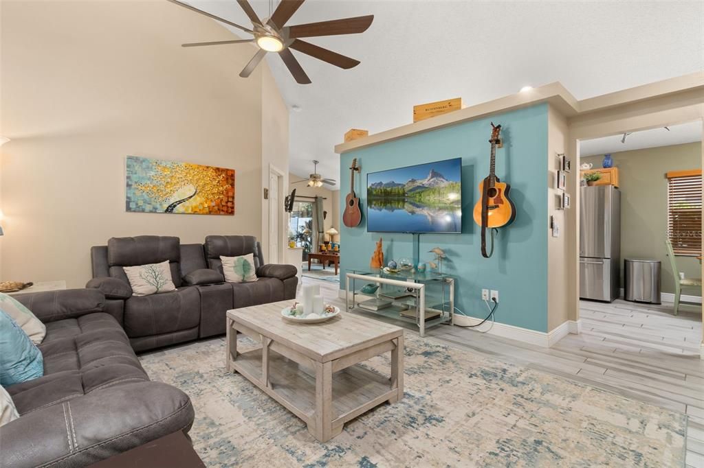 Active With Contract: $2,300 (3 beds, 2 baths, 1484 Square Feet)