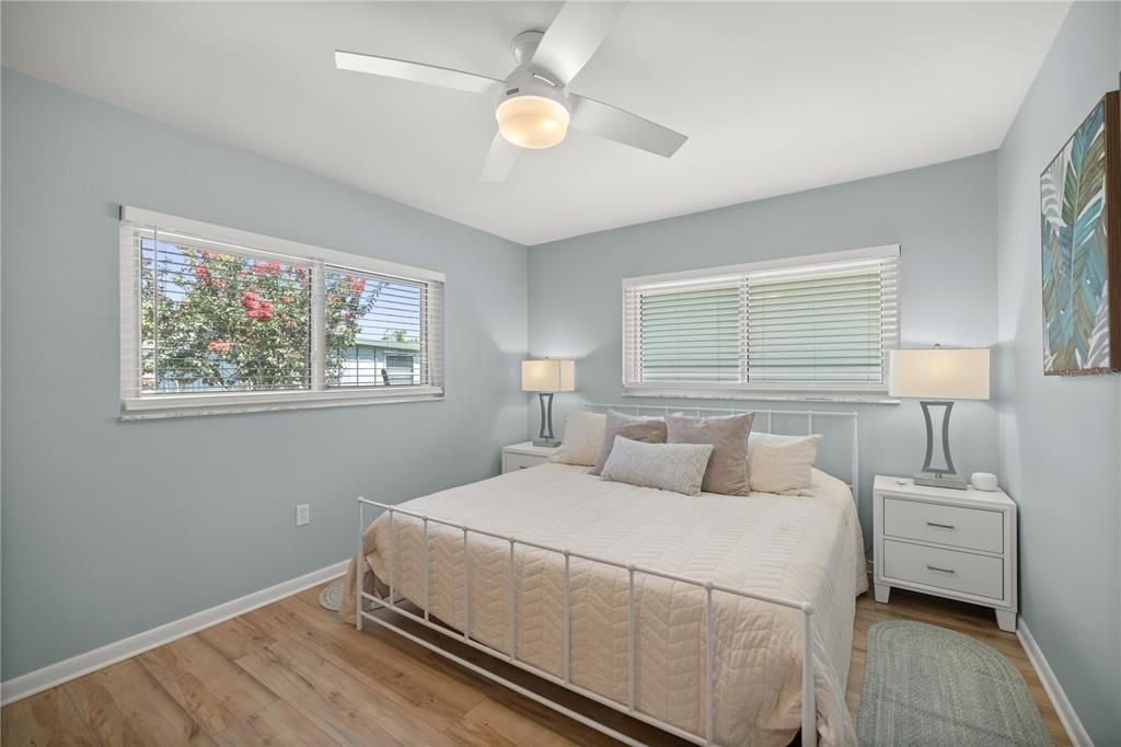 出租: $4,000 (3 贝兹, 2 浴室, 1552 平方英尺)