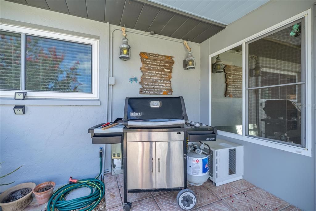 出租: $4,000 (3 贝兹, 2 浴室, 1552 平方英尺)