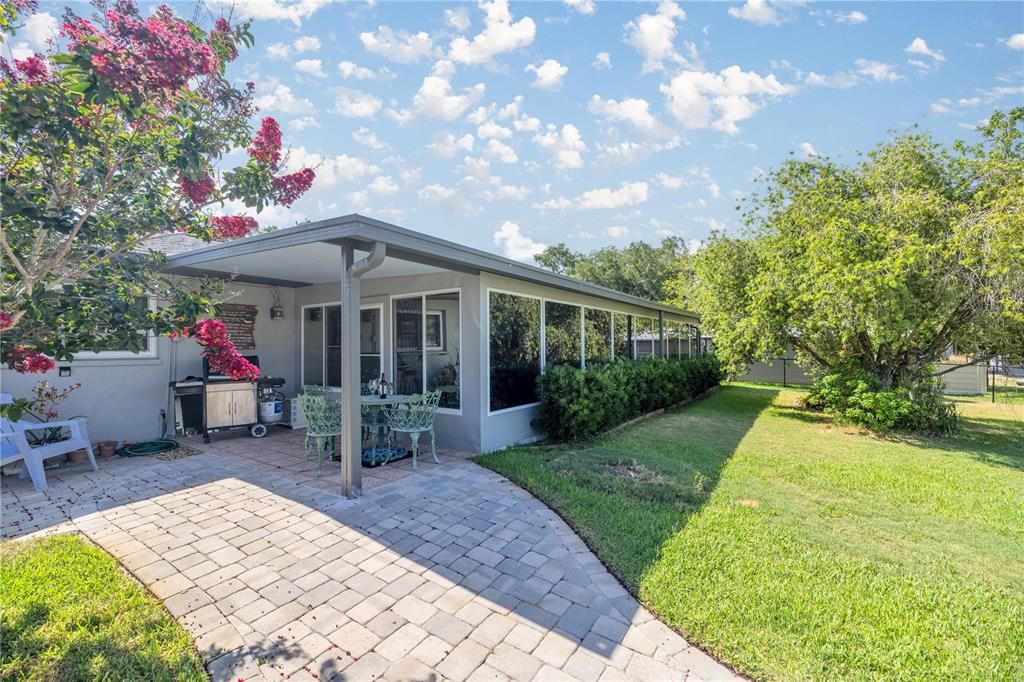 出租: $4,000 (3 贝兹, 2 浴室, 1552 平方英尺)