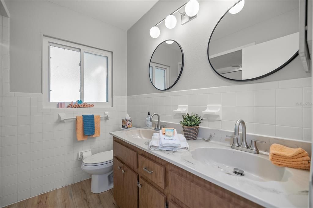 出租: $4,000 (3 贝兹, 2 浴室, 1552 平方英尺)