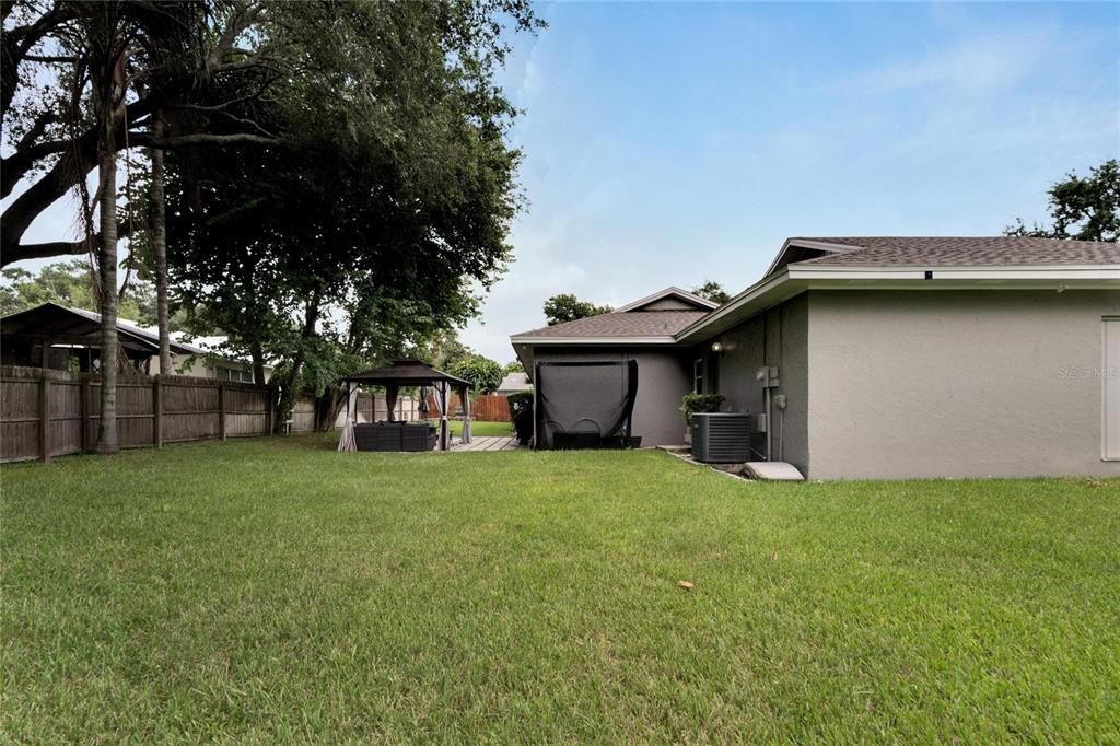 Active With Contract: $429,000 (3 beds, 2 baths, 2078 Square Feet)