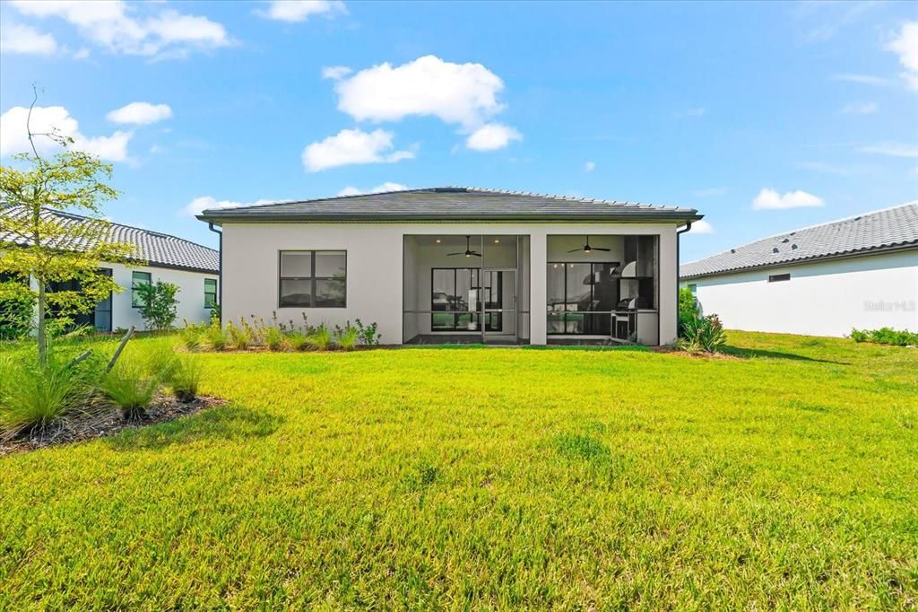 Active With Contract: $749,900 (3 beds, 2 baths, 2081 Square Feet)