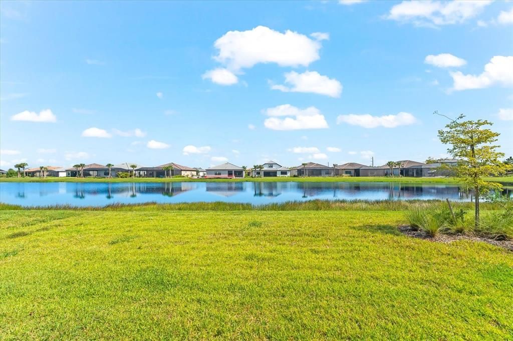 Active With Contract: $749,900 (3 beds, 2 baths, 2081 Square Feet)