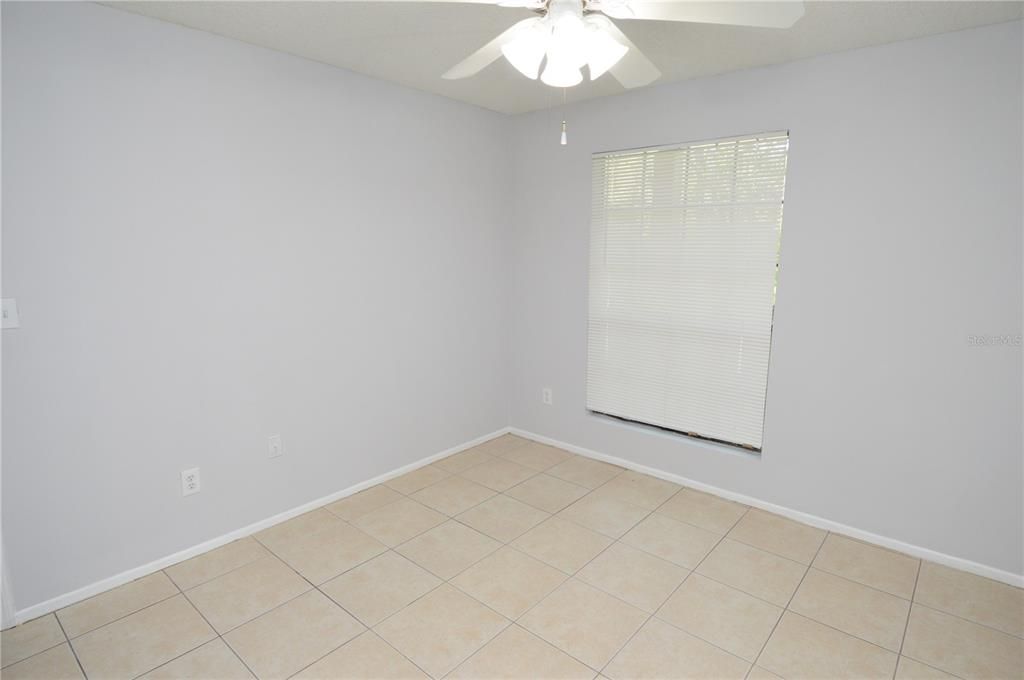 Active With Contract: $1,700 (2 beds, 2 baths, 1007 Square Feet)