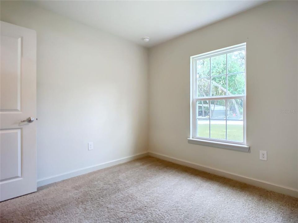 Active With Contract: $269,900 (3 beds, 2 baths, 1044 Square Feet)