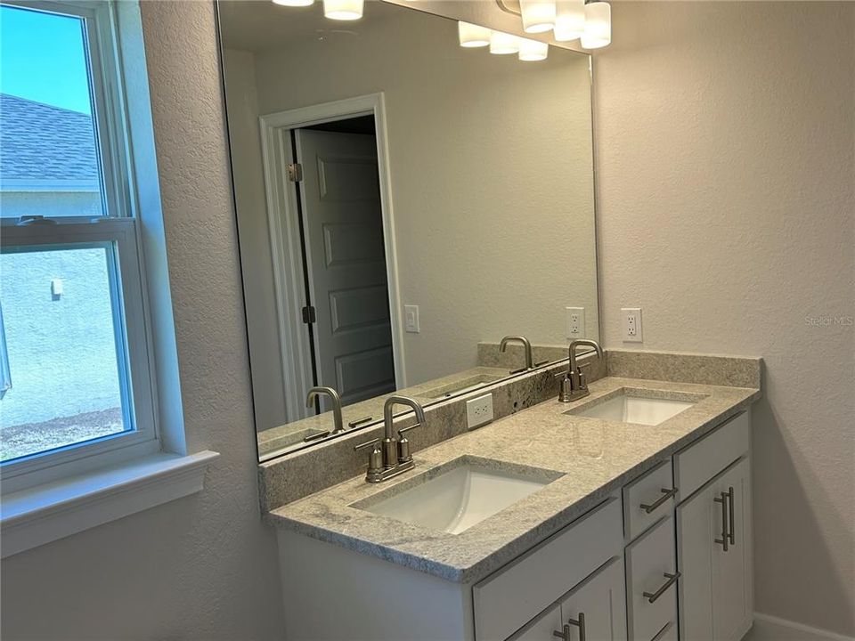 For Sale: $295,436 (3 beds, 2 baths, 1540 Square Feet)