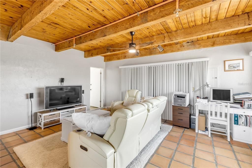 En Venta: $1,750,000 (5 camas, 3 baños, 3888 Pies cuadrados)