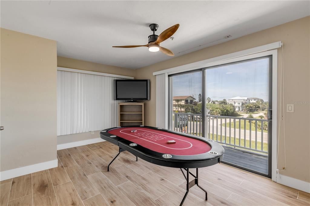 En Venta: $1,750,000 (5 camas, 3 baños, 3888 Pies cuadrados)