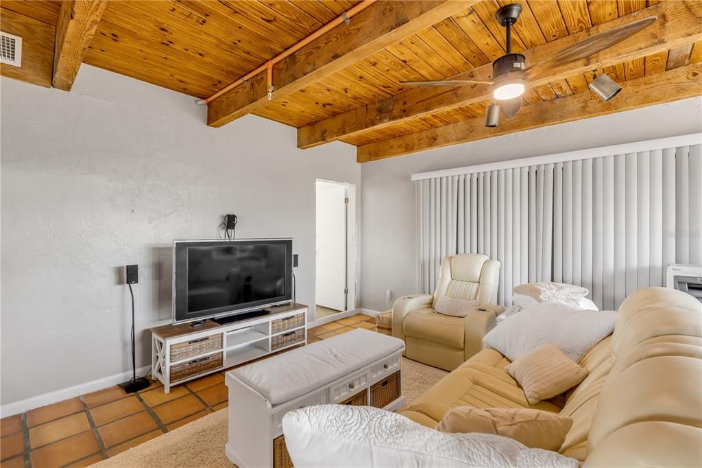 En Venta: $1,750,000 (5 camas, 3 baños, 3888 Pies cuadrados)