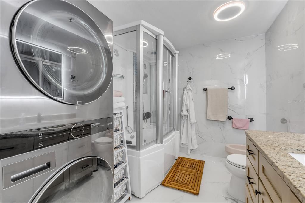 En Venta: $1,750,000 (5 camas, 3 baños, 3888 Pies cuadrados)