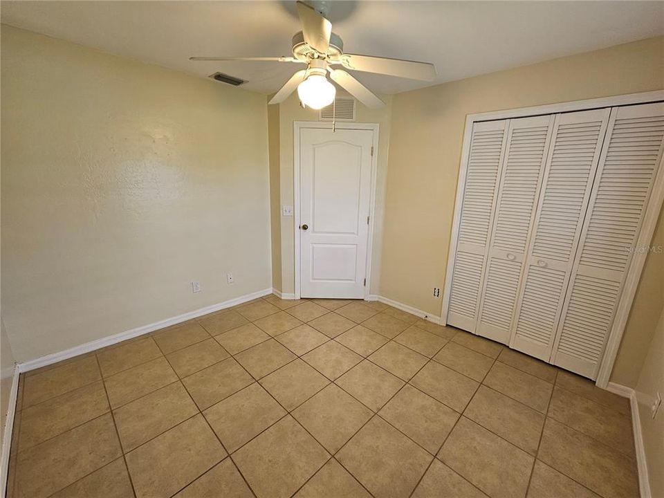 For Rent: $2,100 (3 beds, 2 baths, 1408 Square Feet)