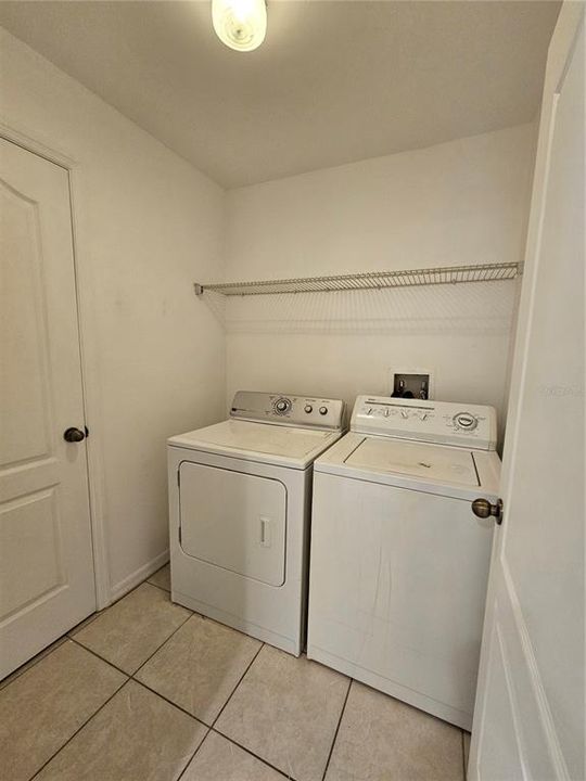 For Rent: $2,100 (3 beds, 2 baths, 1408 Square Feet)