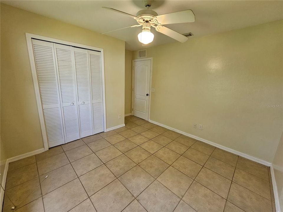 For Rent: $2,100 (3 beds, 2 baths, 1408 Square Feet)