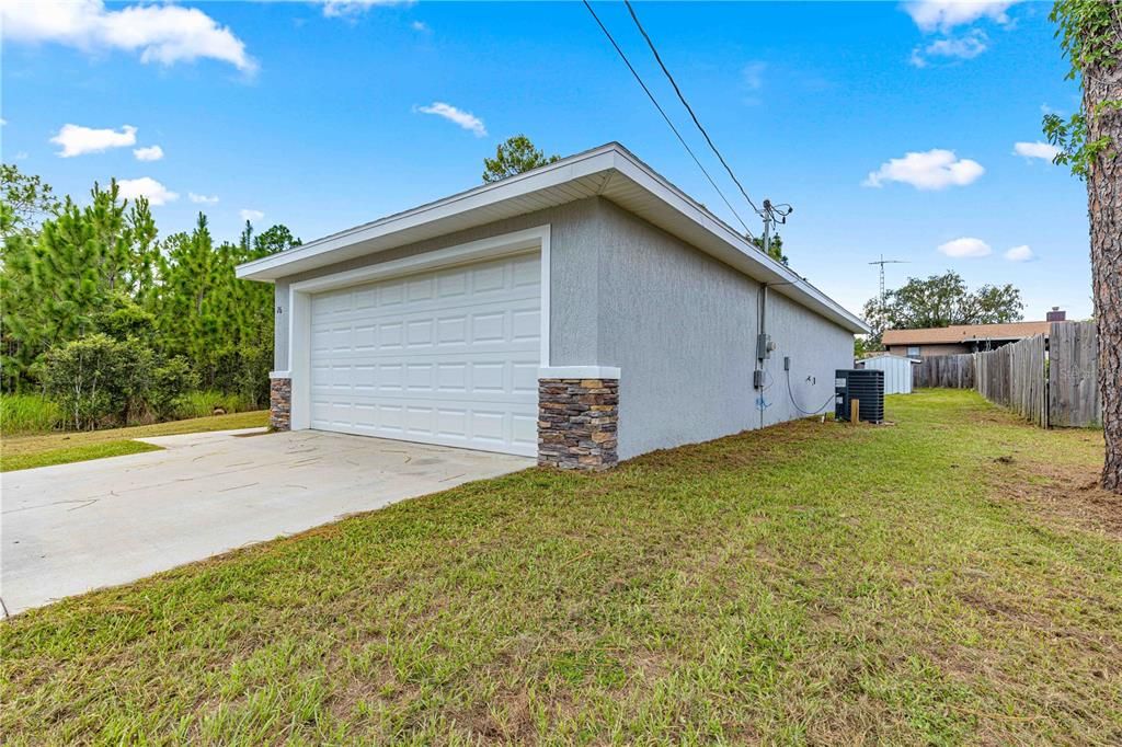 Active With Contract: $260,000 (3 beds, 2 baths, 1381 Square Feet)