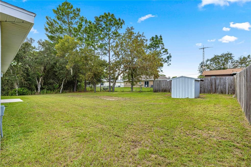 Active With Contract: $260,000 (3 beds, 2 baths, 1381 Square Feet)