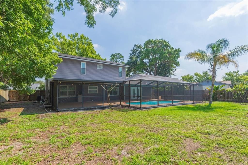 Active With Contract: $2,950 (4 beds, 2 baths, 2556 Square Feet)