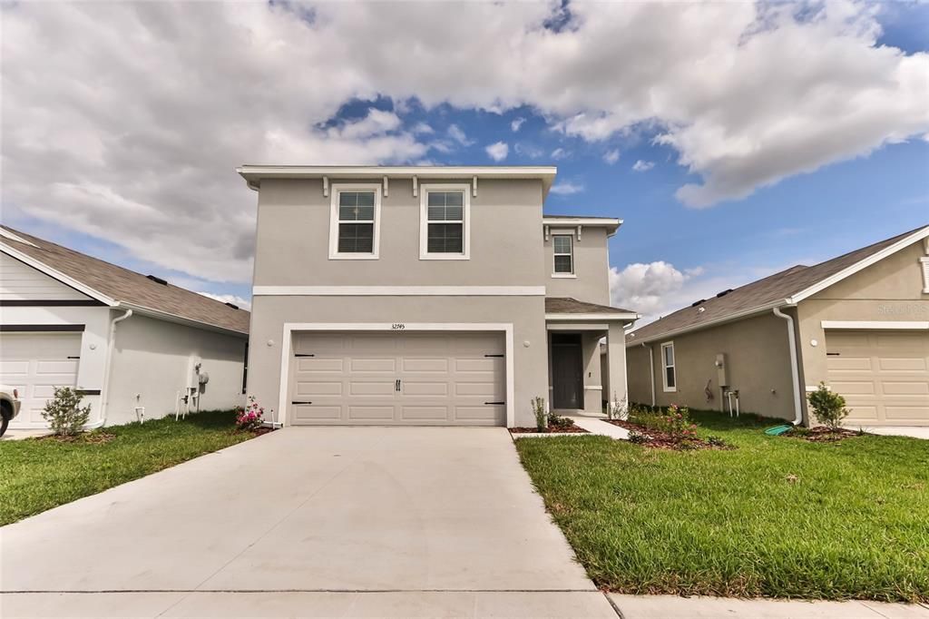 Active With Contract: $2,550 (4 beds, 2 baths, 2260 Square Feet)