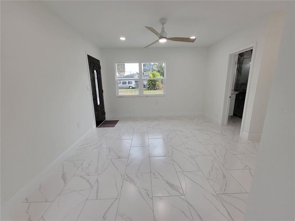 Activo con contrato: $289,997 (1 camas, 1 baños, 881 Pies cuadrados)