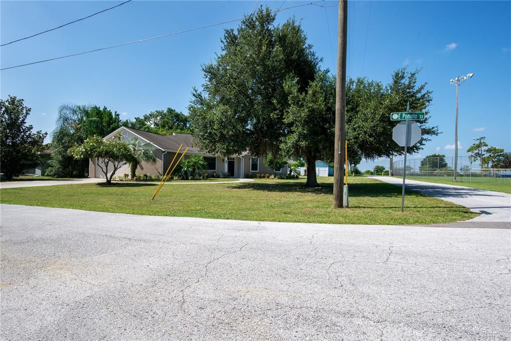 For Sale: $485,000 (3 beds, 2 baths, 2653 Square Feet)