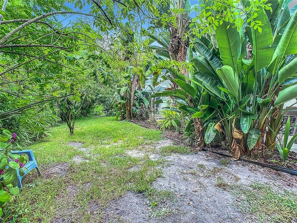 For Sale: $560,000 (3 beds, 2 baths, 2216 Square Feet)