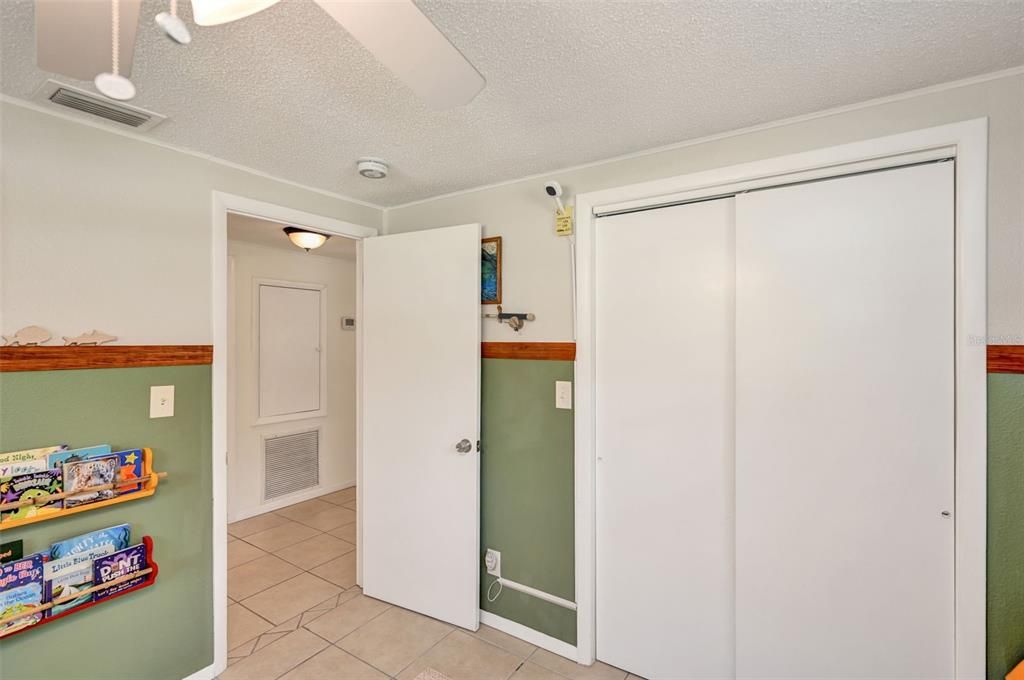 For Sale: $312,500 (3 beds, 2 baths, 1688 Square Feet)