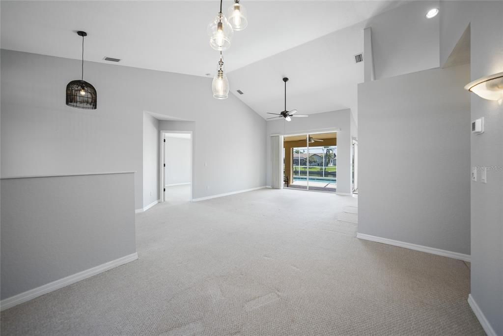 Foyer / Living Room