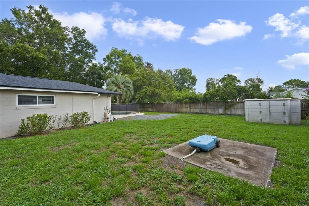 Active With Contract: $495,000 (3 beds, 2 baths, 1811 Square Feet)