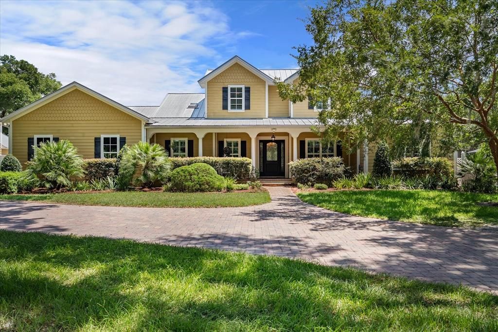 For Sale: $1,460,000 (3 beds, 2 baths, 3800 Square Feet)