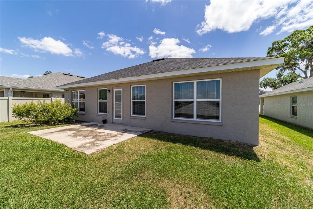 Active With Contract: $269,900 (3 beds, 2 baths, 1492 Square Feet)