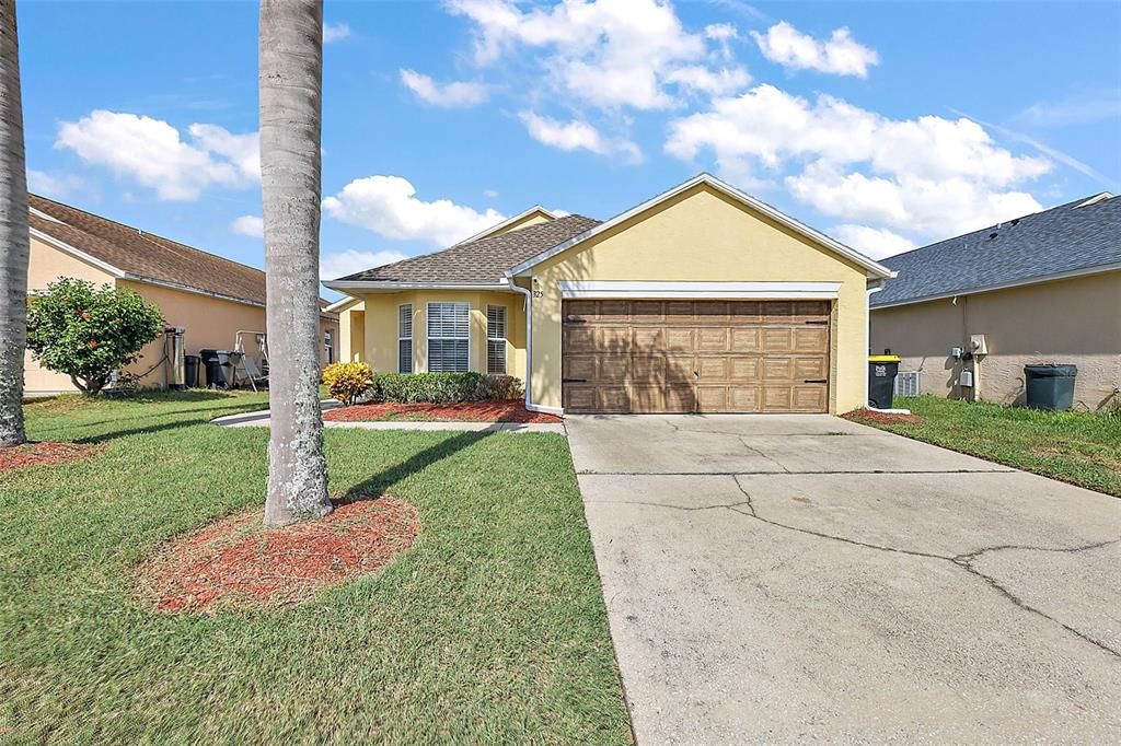 Recently Sold: $365,000 (4 beds, 3 baths, 1490 Square Feet)