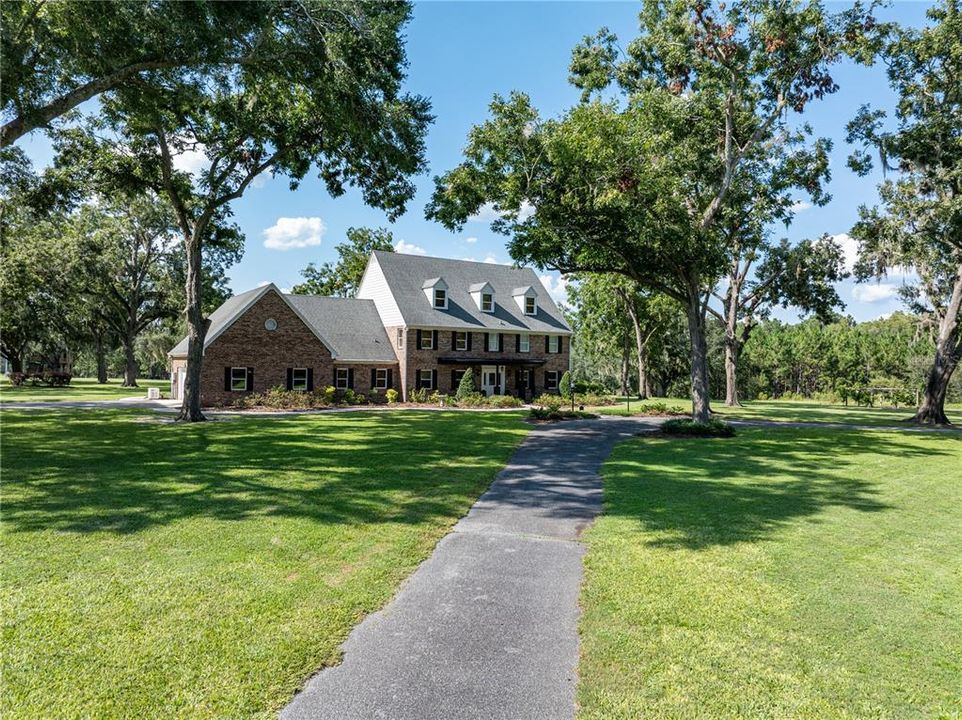 For Sale: $1,350,000 (4 beds, 3 baths, 4623 Square Feet)