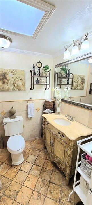 Active With Contract: $389,000 (3 beds, 2 baths, 1694 Square Feet)