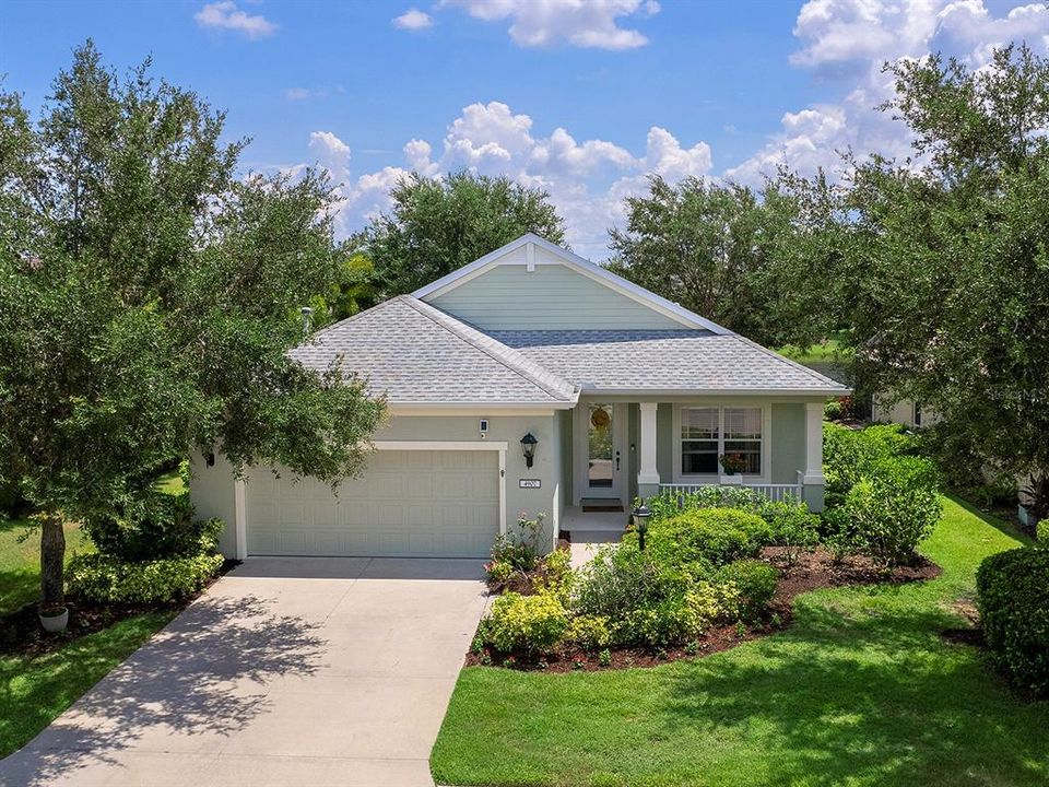 For Sale: $600,000 (3 beds, 2 baths, 2043 Square Feet)