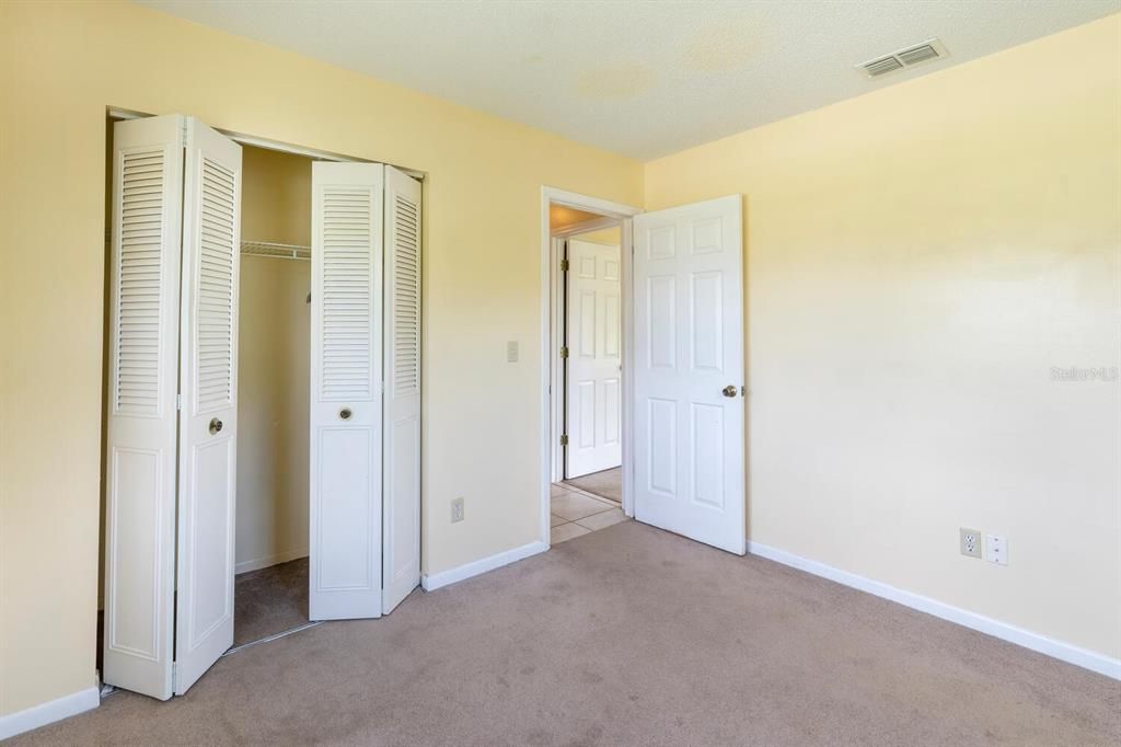 Active With Contract: $199,000 (2 beds, 1 baths, 1119 Square Feet)