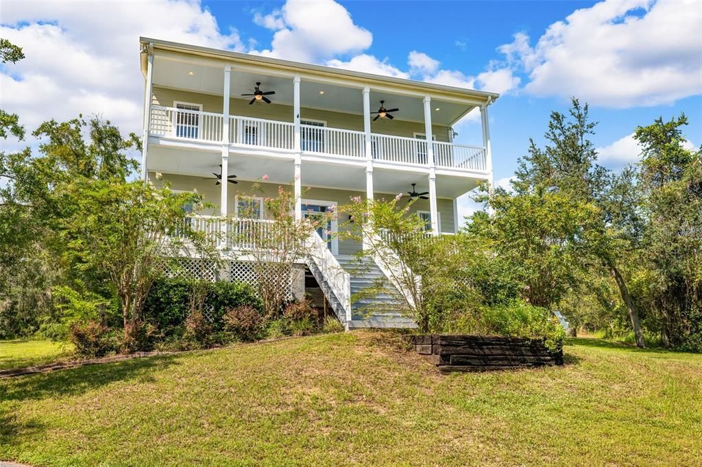 For Sale: $734,900 (3 beds, 2 baths, 2481 Square Feet)