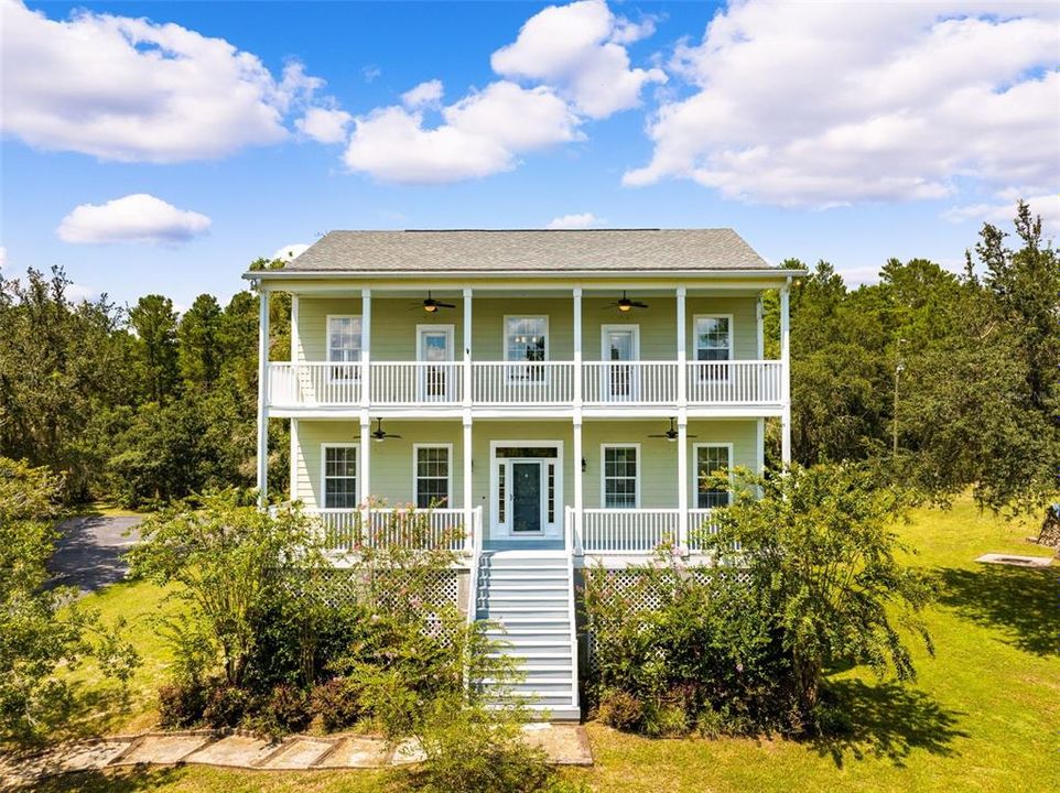 For Sale: $734,900 (3 beds, 2 baths, 2481 Square Feet)