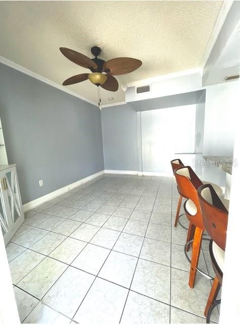 For Sale: $247,000 (2 beds, 1 baths, 1048 Square Feet)