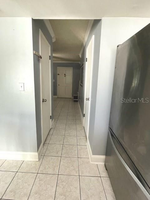 For Sale: $247,000 (2 beds, 1 baths, 1048 Square Feet)