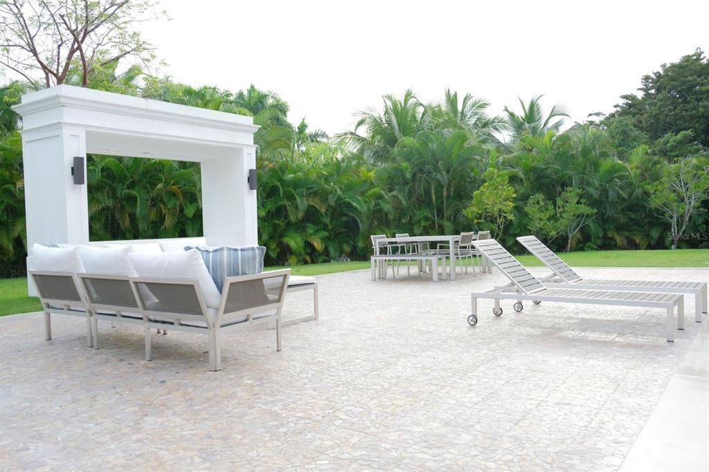 待售: $9,995,000 (6 贝兹, 7 浴室, 8704 平方英尺)